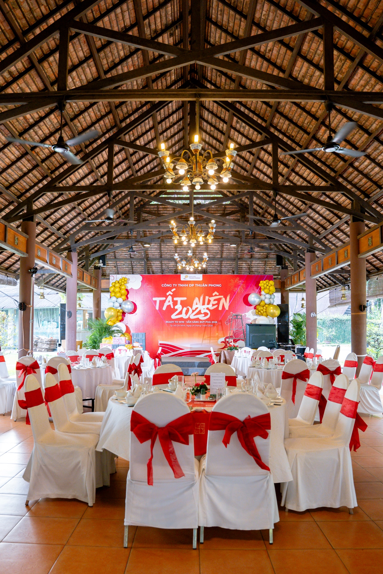 Tiệc Tất niên Công ty