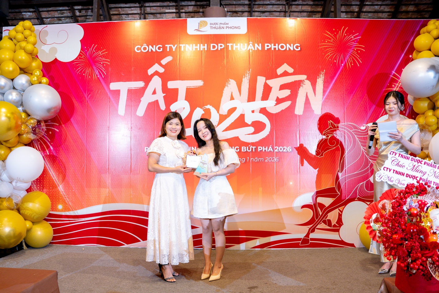 Tiệc Tất niên Công ty